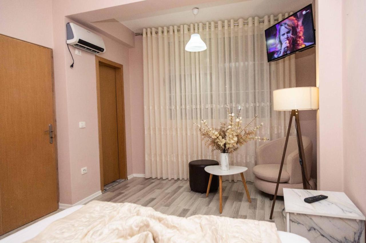 Two Bedroom Villa Тирана Экстерьер фото